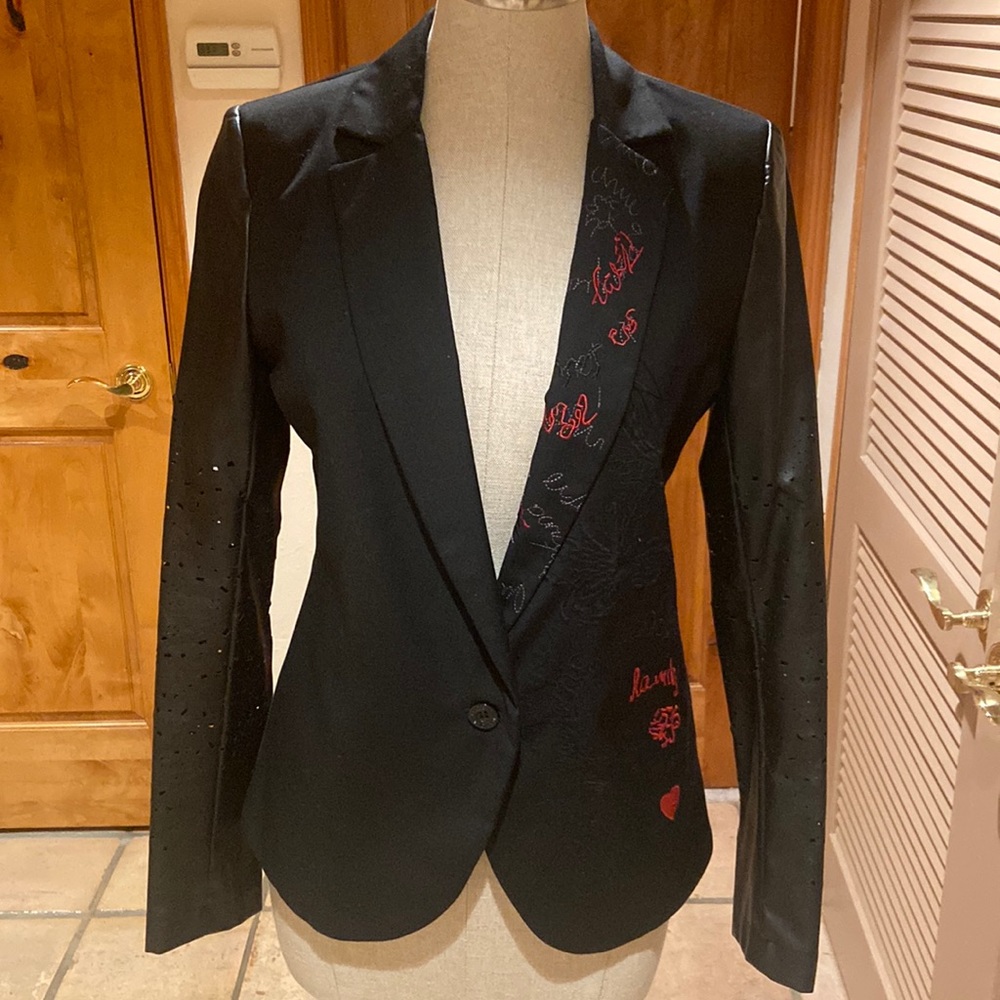 Edgy blazer euro sz38